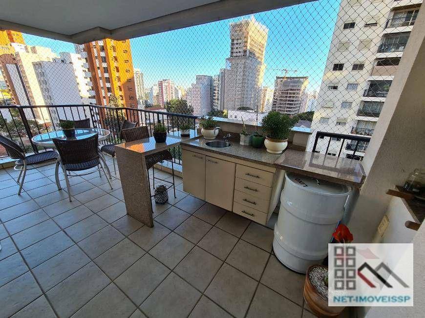 Apartamento à venda com 4 quartos, 225m² - Foto 1