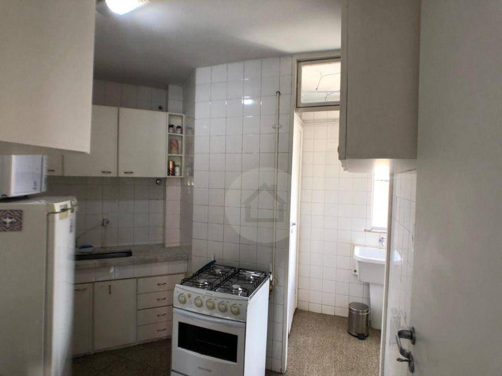 Apartamento à venda com 2 quartos, 60m² - Foto 2