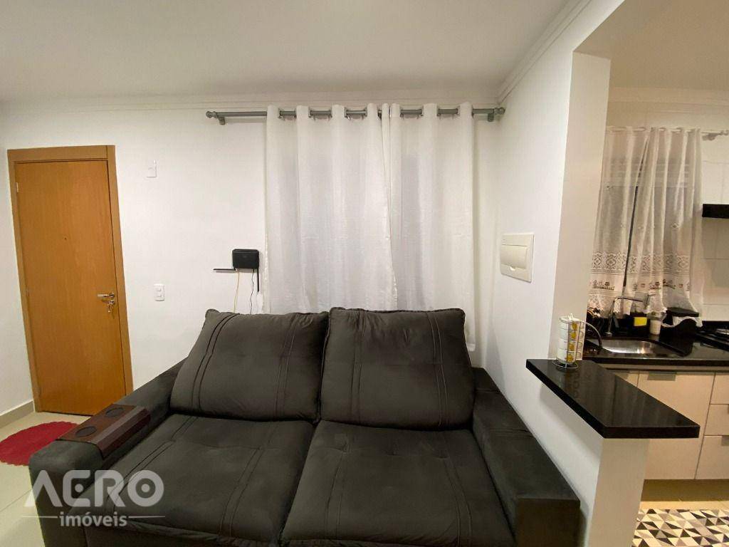 Apartamento à venda com 2 quartos, 42m² - Foto 4