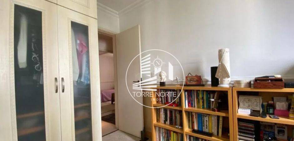 Apartamento à venda com 3 quartos, 127m² - Foto 8