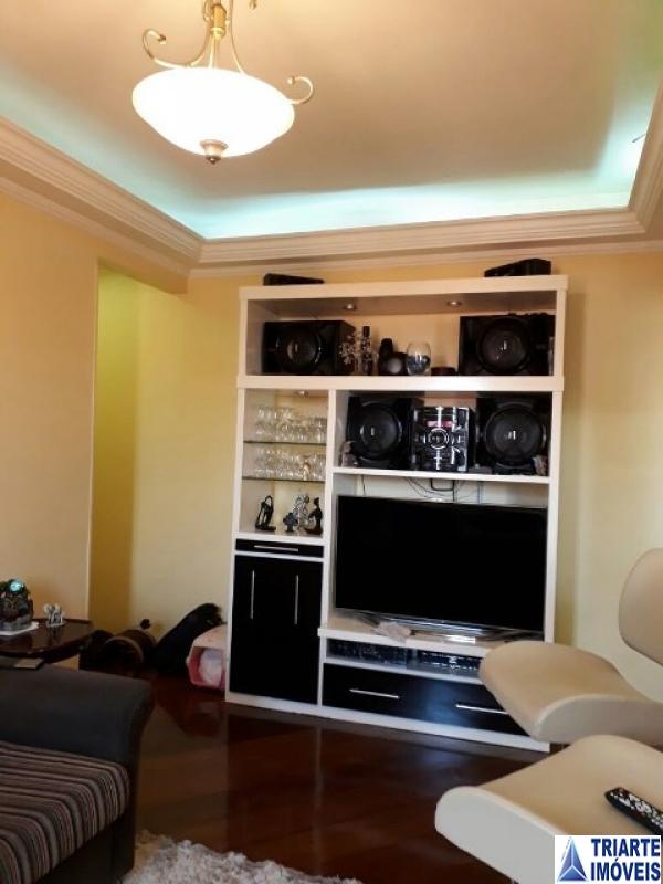 Apartamento à venda com 2 quartos, 62m² - Foto 3