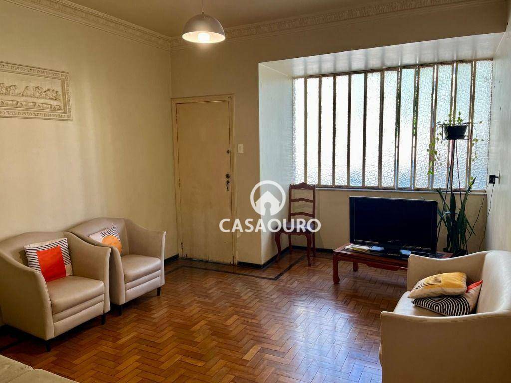 Casa à venda com 6 quartos, 150m² - Foto 26