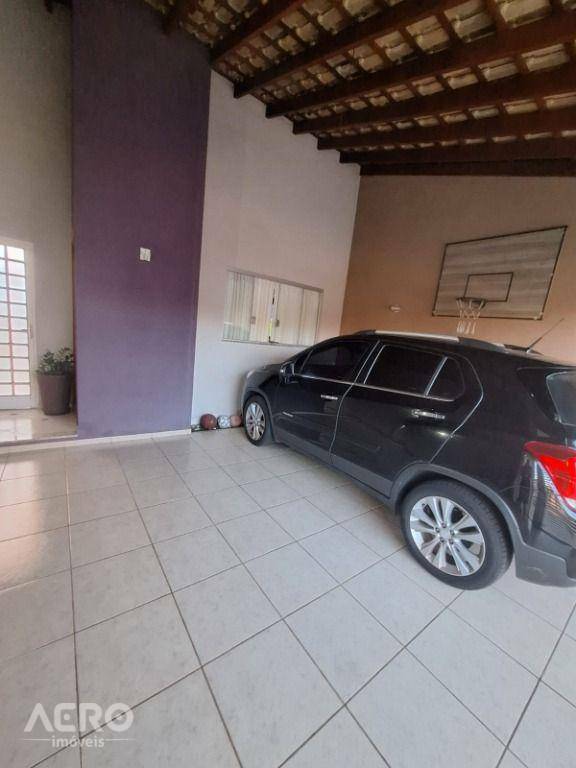 Casa à venda com 3 quartos, 145m² - Foto 9