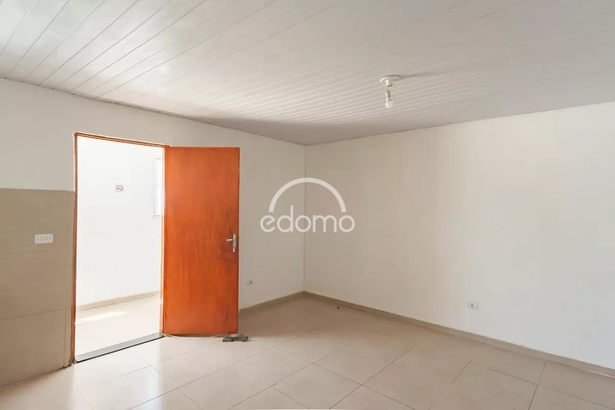 Casa para alugar com 1 quarto, 32m² - Foto 3