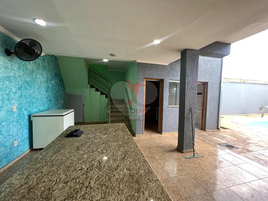 Casa à venda com 2 quartos, 135m² - Foto 6