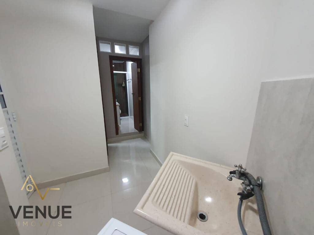 Sobrado à venda com 2 quartos, 180m² - Foto 15