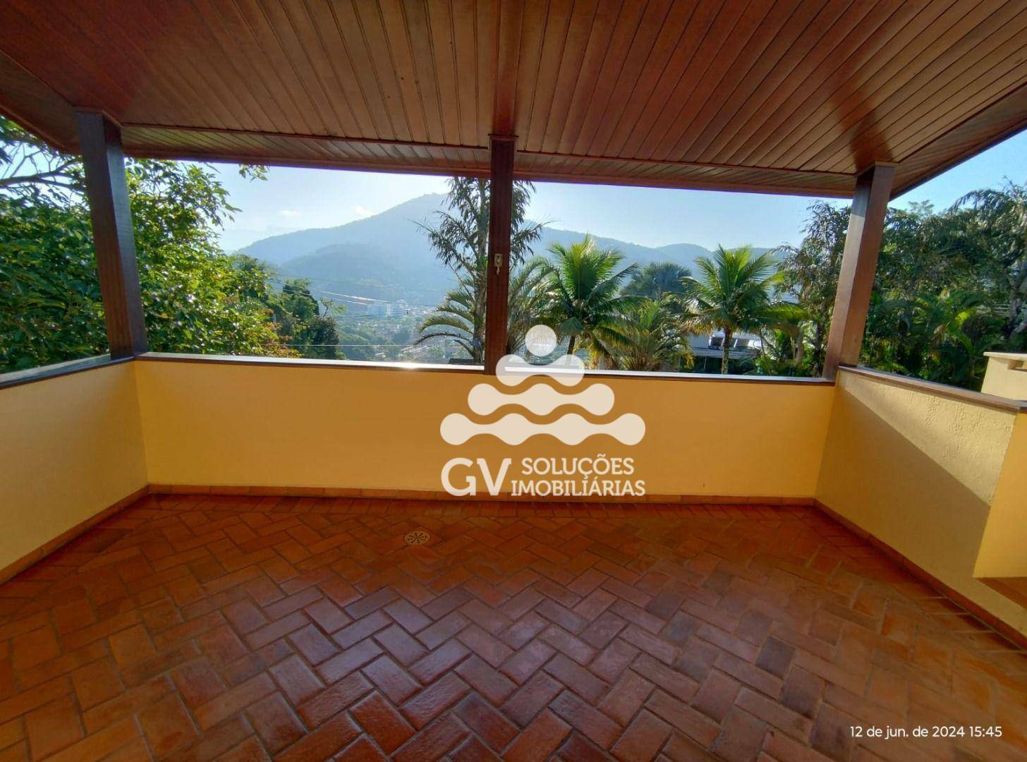 Casa de Condomínio à venda com 4 quartos, 300m² - Foto 13