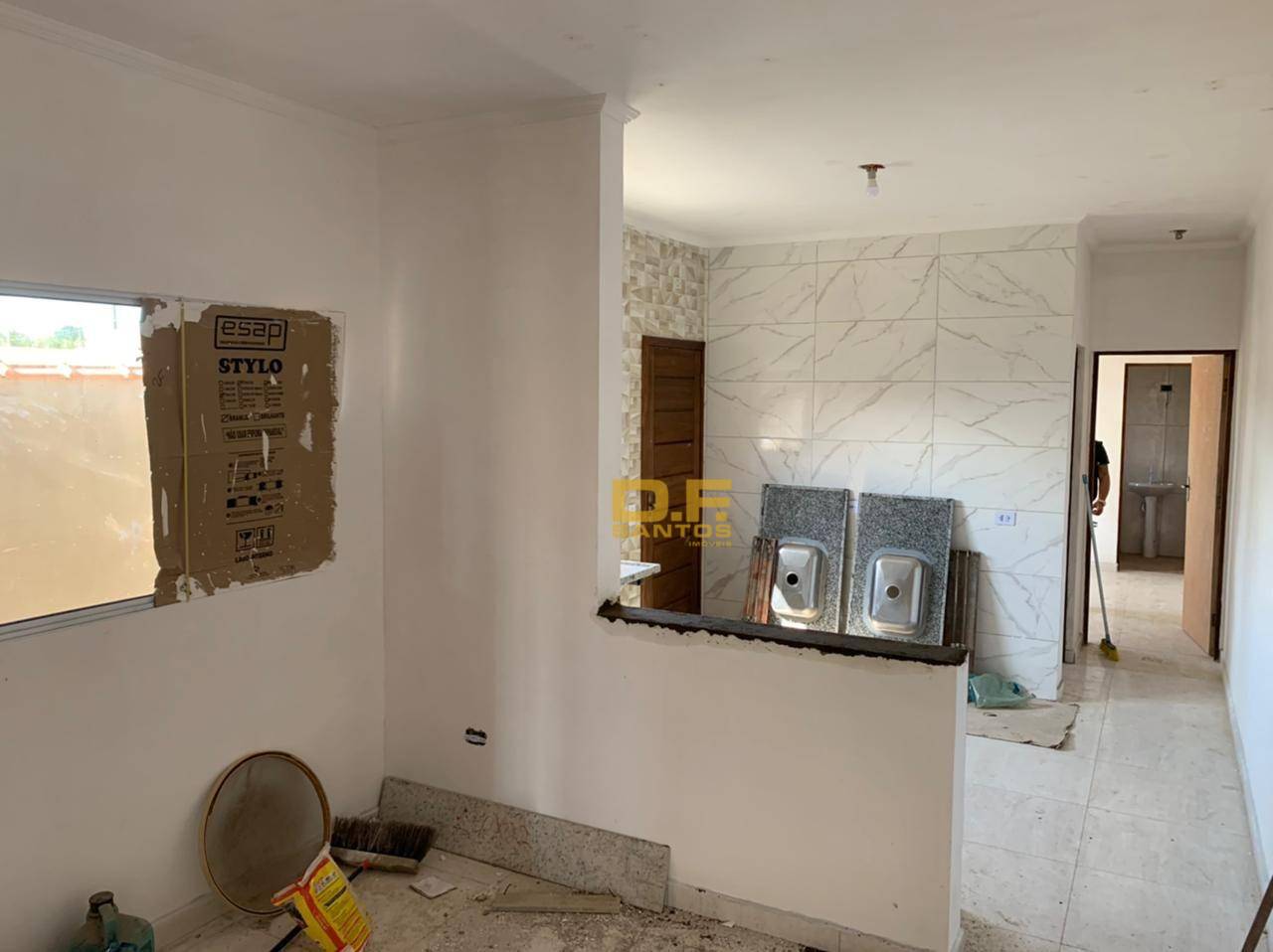 Casa à venda com 2 quartos, 1m² - Foto 5