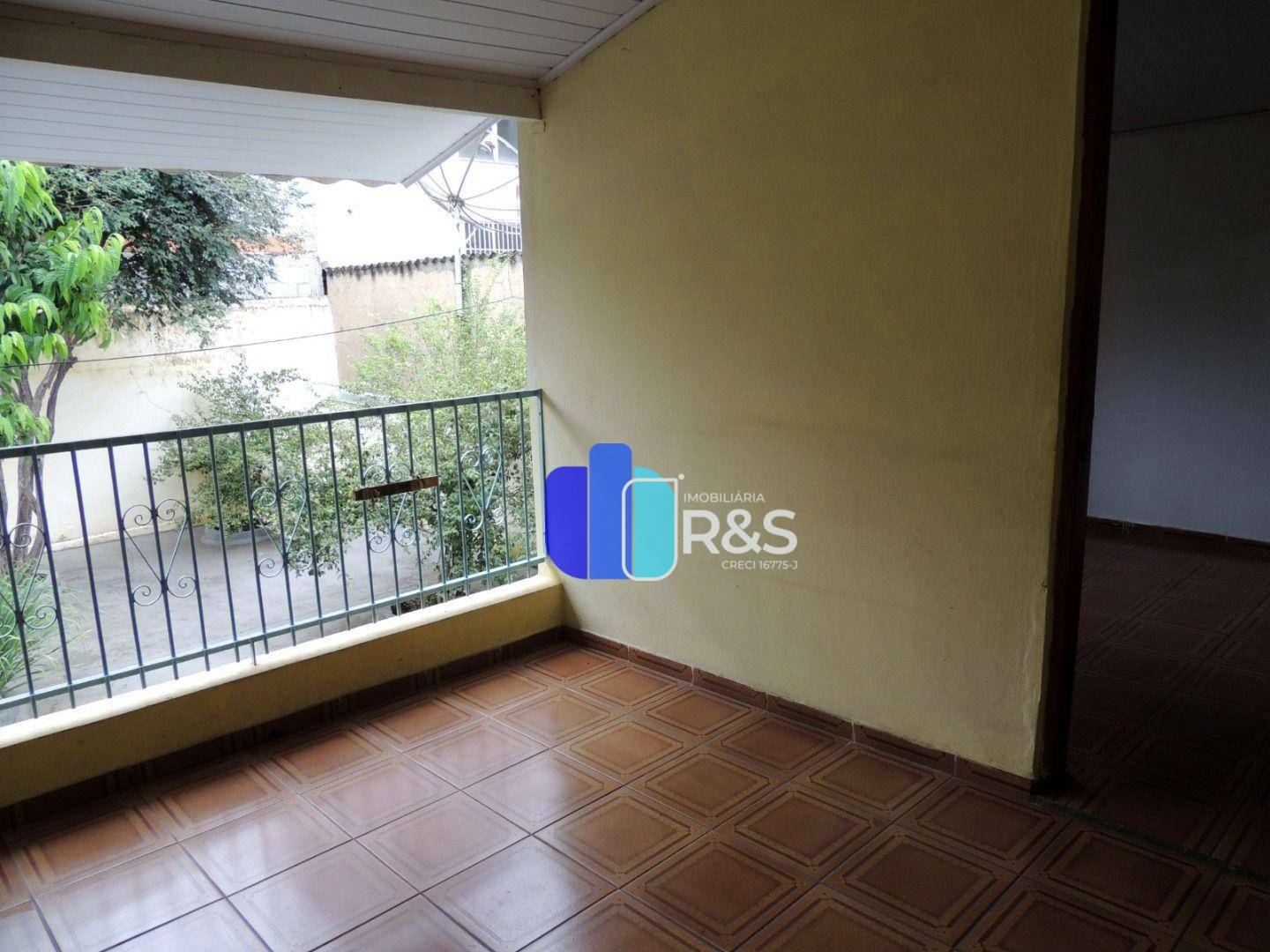 Casa à venda com 3 quartos, 162m² - Foto 11