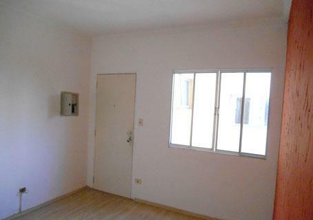 Apartamento à venda com 2 quartos, 60m² - Foto 2