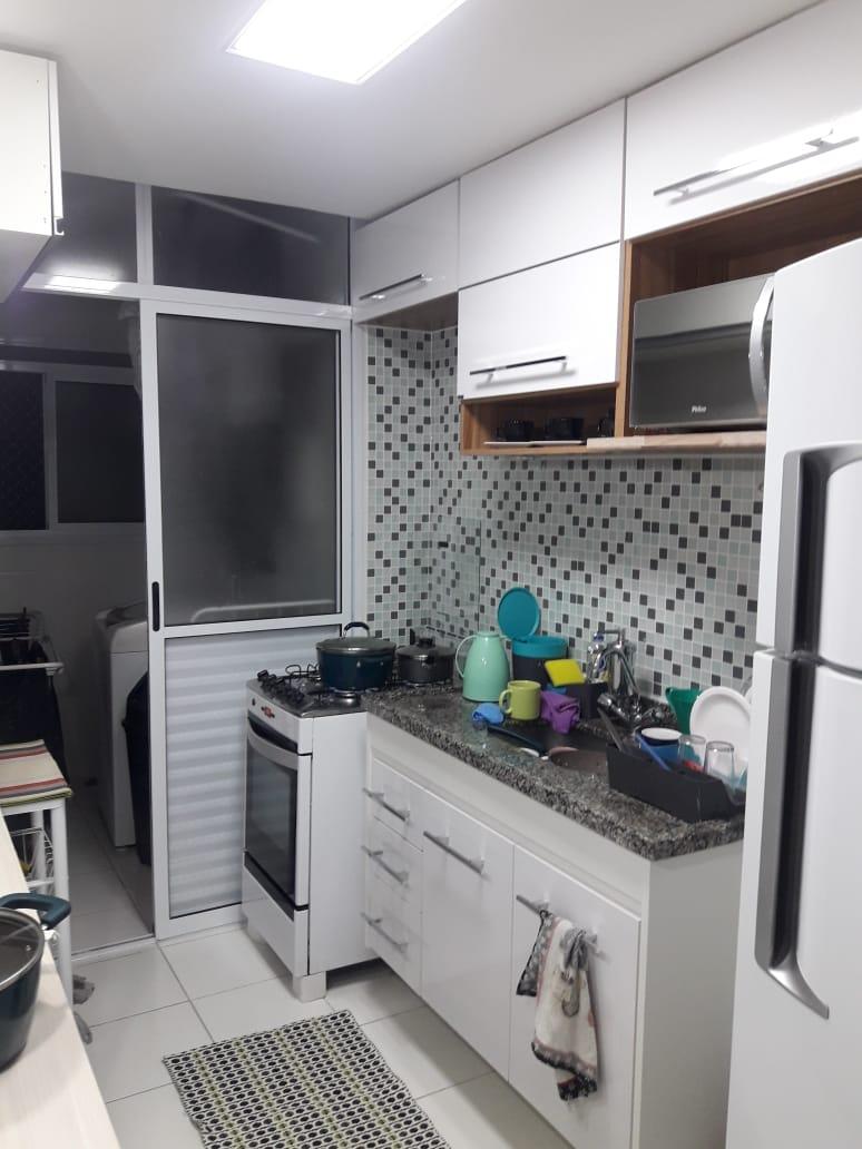 Apartamento à venda com 3 quartos, 72m² - Foto 1