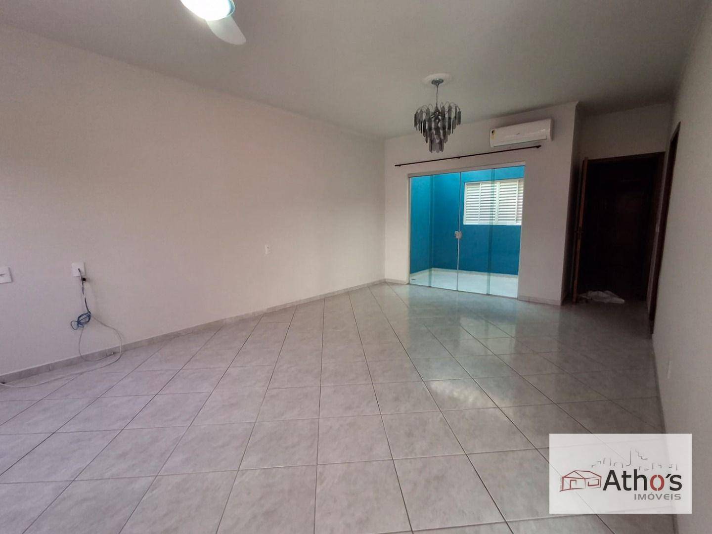 Casa para alugar com 4 quartos, 170m² - Foto 28