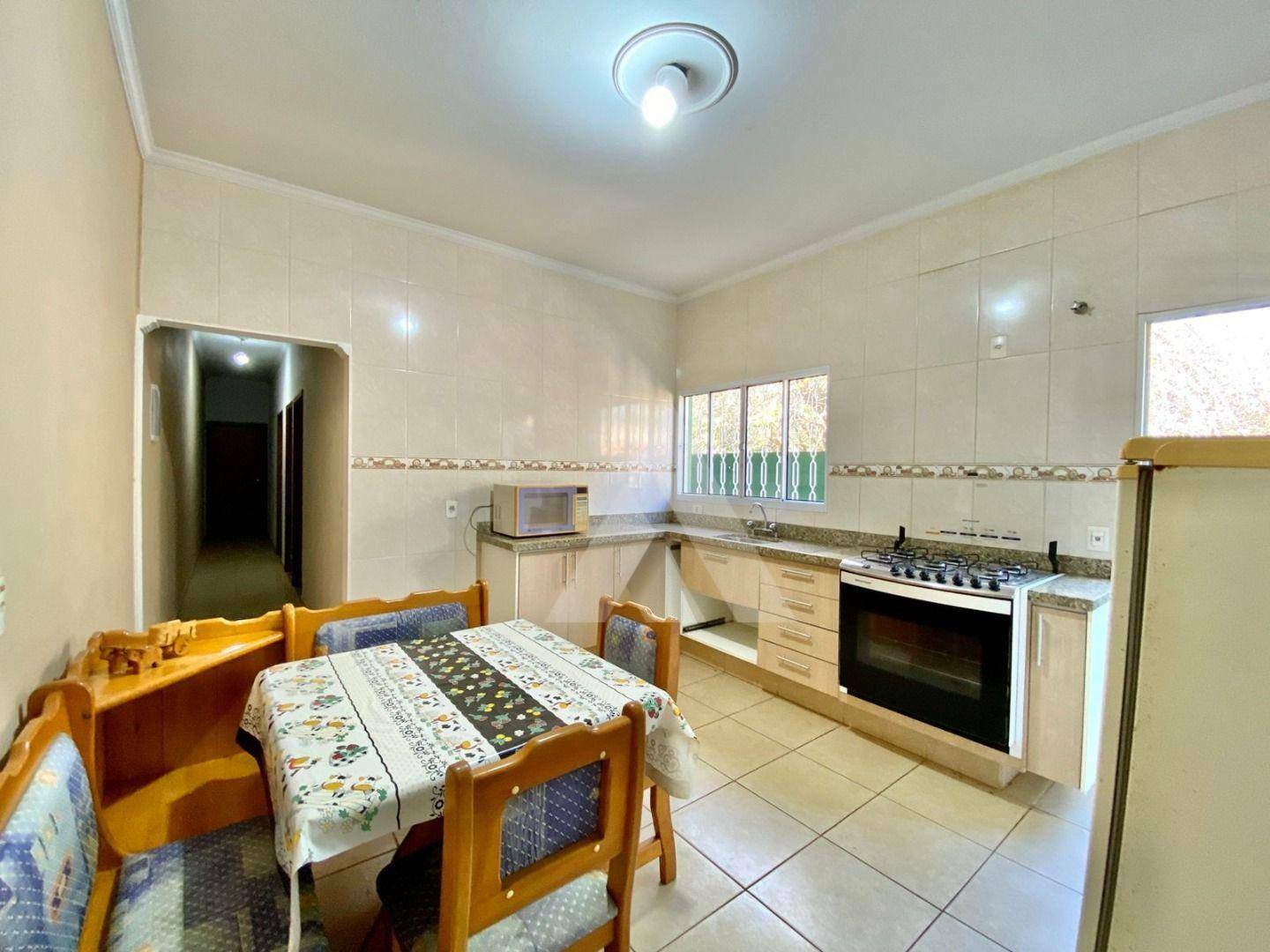 Casa à venda com 3 quartos, 178m² - Foto 5