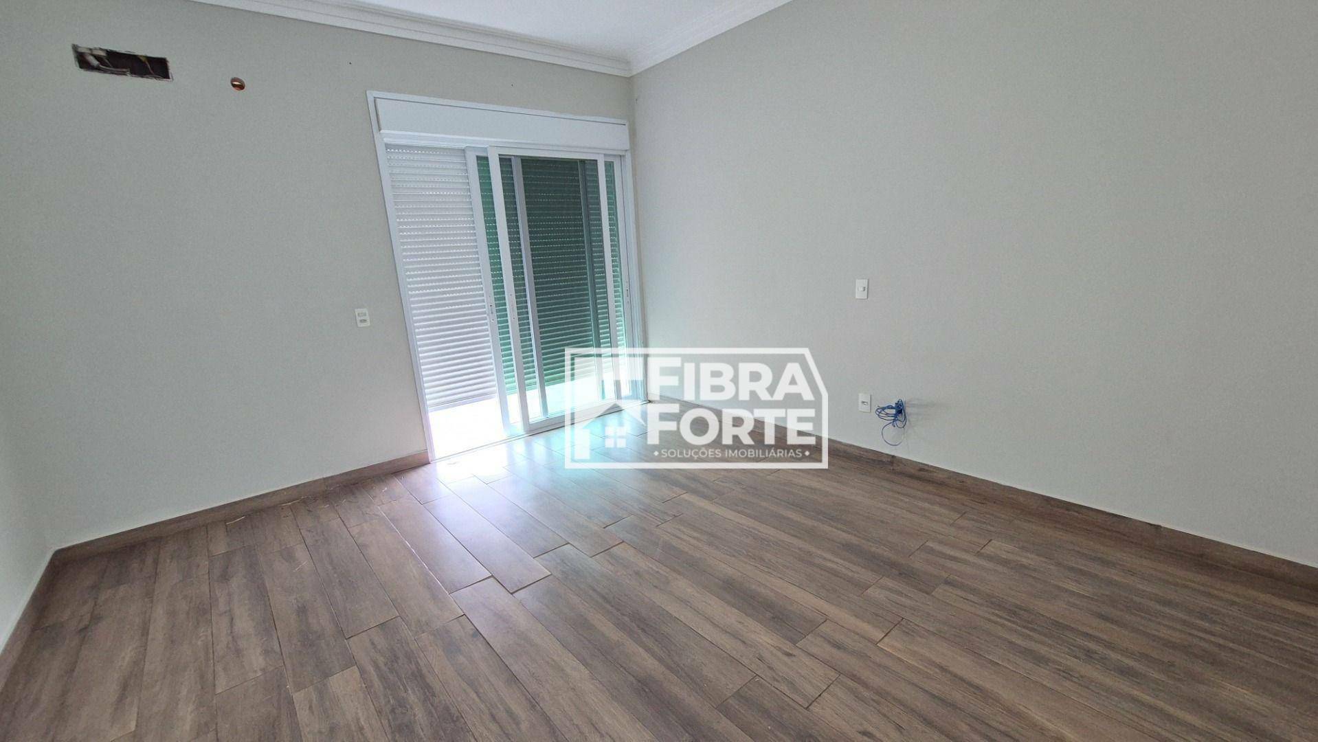 Casa de Condomínio para alugar com 4 quartos, 640m² - Foto 19