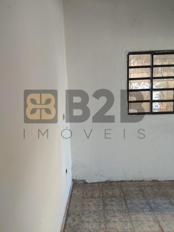 Casa à venda com 2 quartos, 125m² - Foto 4