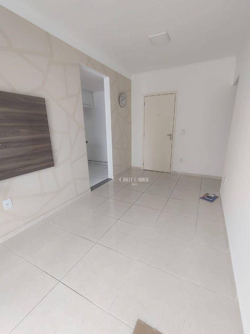 Apartamento à venda com 2 quartos, 58m² - Foto 4