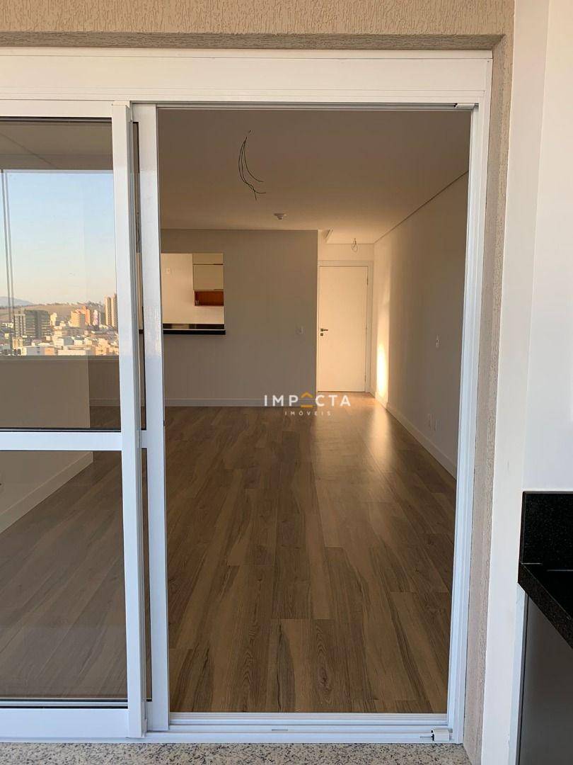 Apartamento à venda com 3 quartos, 120m² - Foto 8