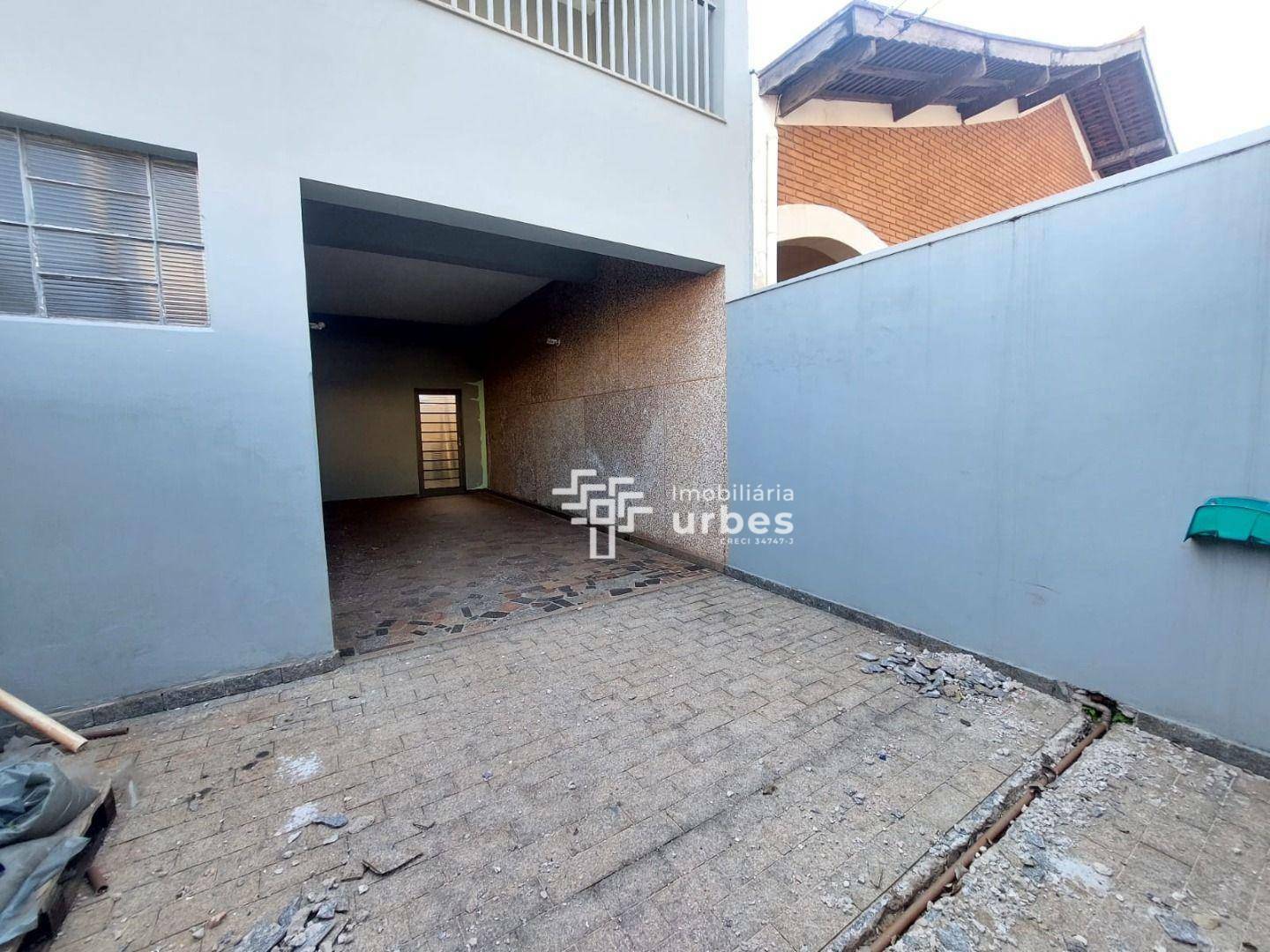 Casa à venda e aluguel com 4 quartos, 221m² - Foto 2