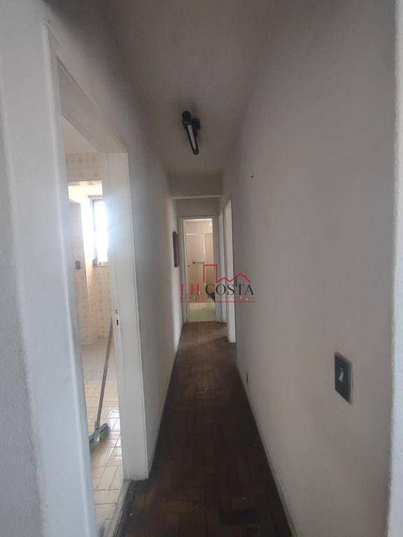 Apartamento à venda com 2 quartos, 70m² - Foto 5