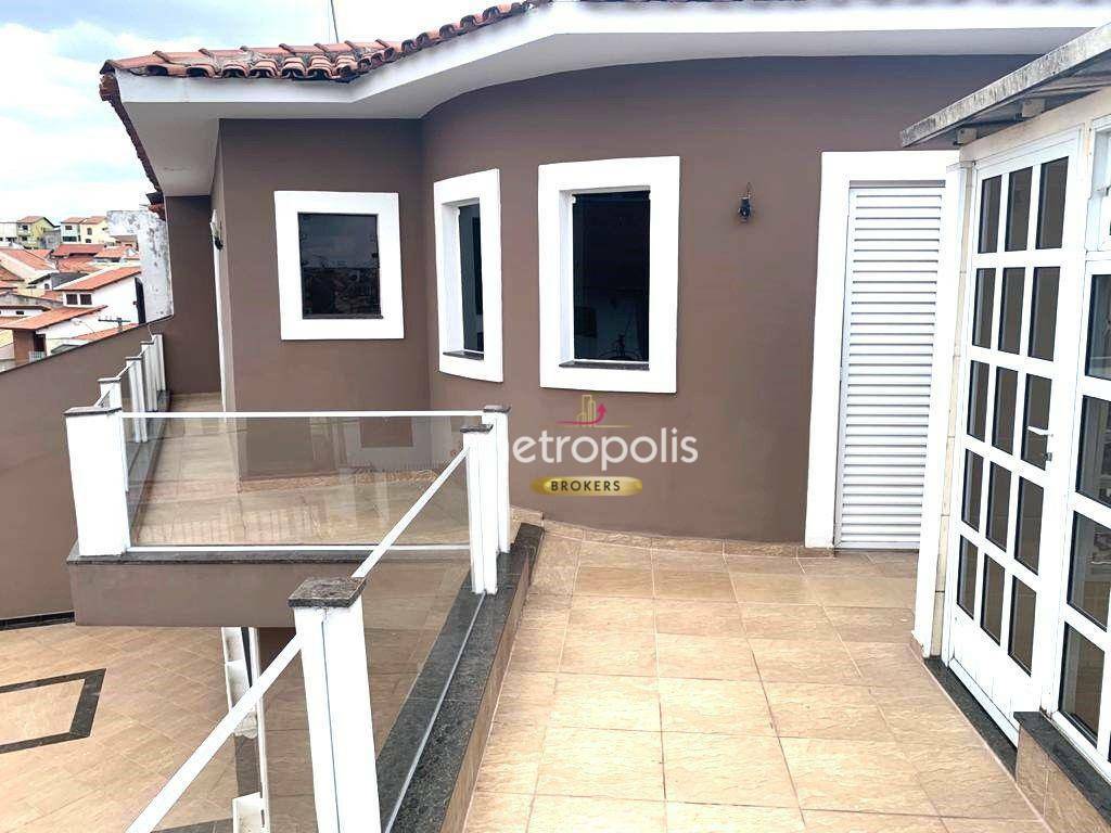 Sobrado à venda com 3 quartos, 250m² - Foto 2