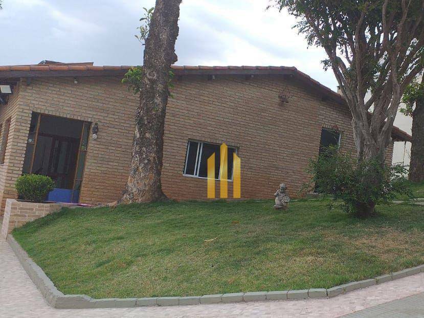 Casa à venda com 3 quartos, 300m² - Foto 18