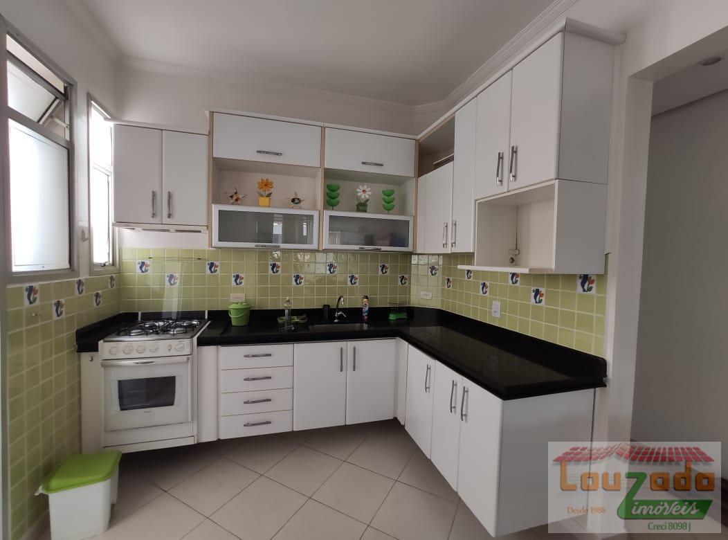 Apartamento à venda com 3 quartos, 236m² - Foto 7