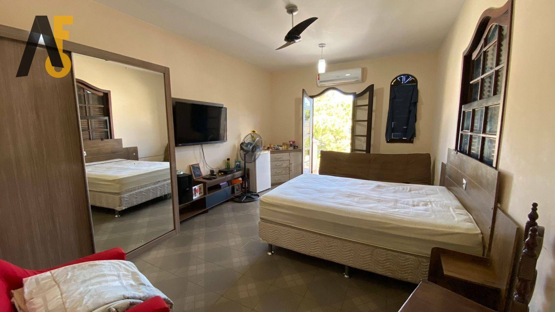 Casa de Condomínio para alugar com 5 quartos, 293m² - Foto 16