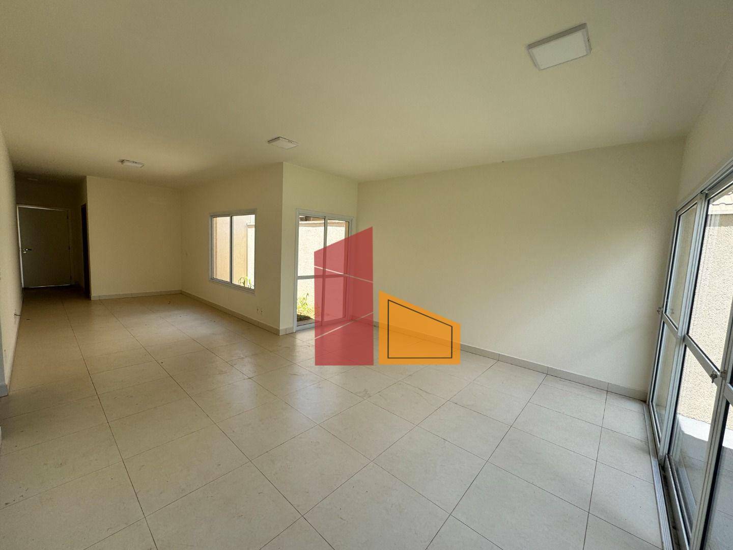 Casa de Condomínio à venda com 3 quartos, 160m² - Foto 1