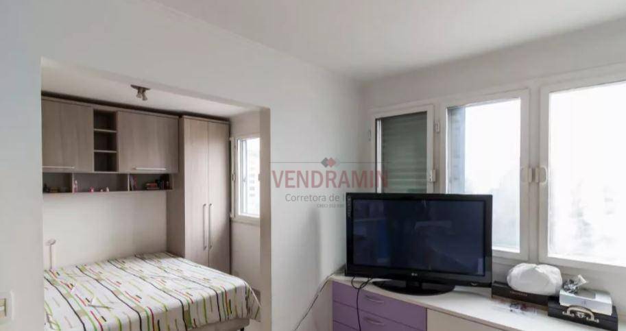 Apartamento à venda com 2 quartos, 72m² - Foto 9