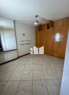 Apartamento para alugar com 3 quartos, 130m² - Foto 7