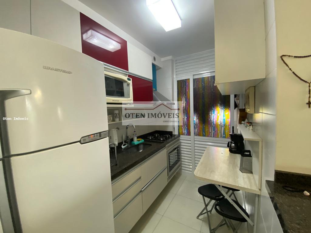 Apartamento à venda com 2 quartos, 70m² - Foto 4