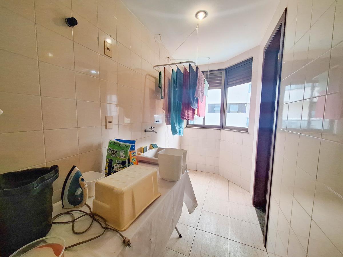 Apartamento à venda com 3 quartos, 194m² - Foto 27