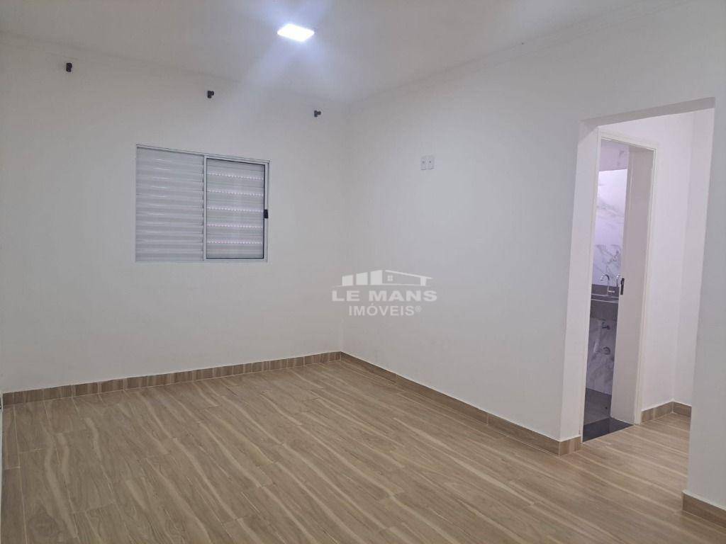 Casa à venda com 3 quartos, 180m² - Foto 8