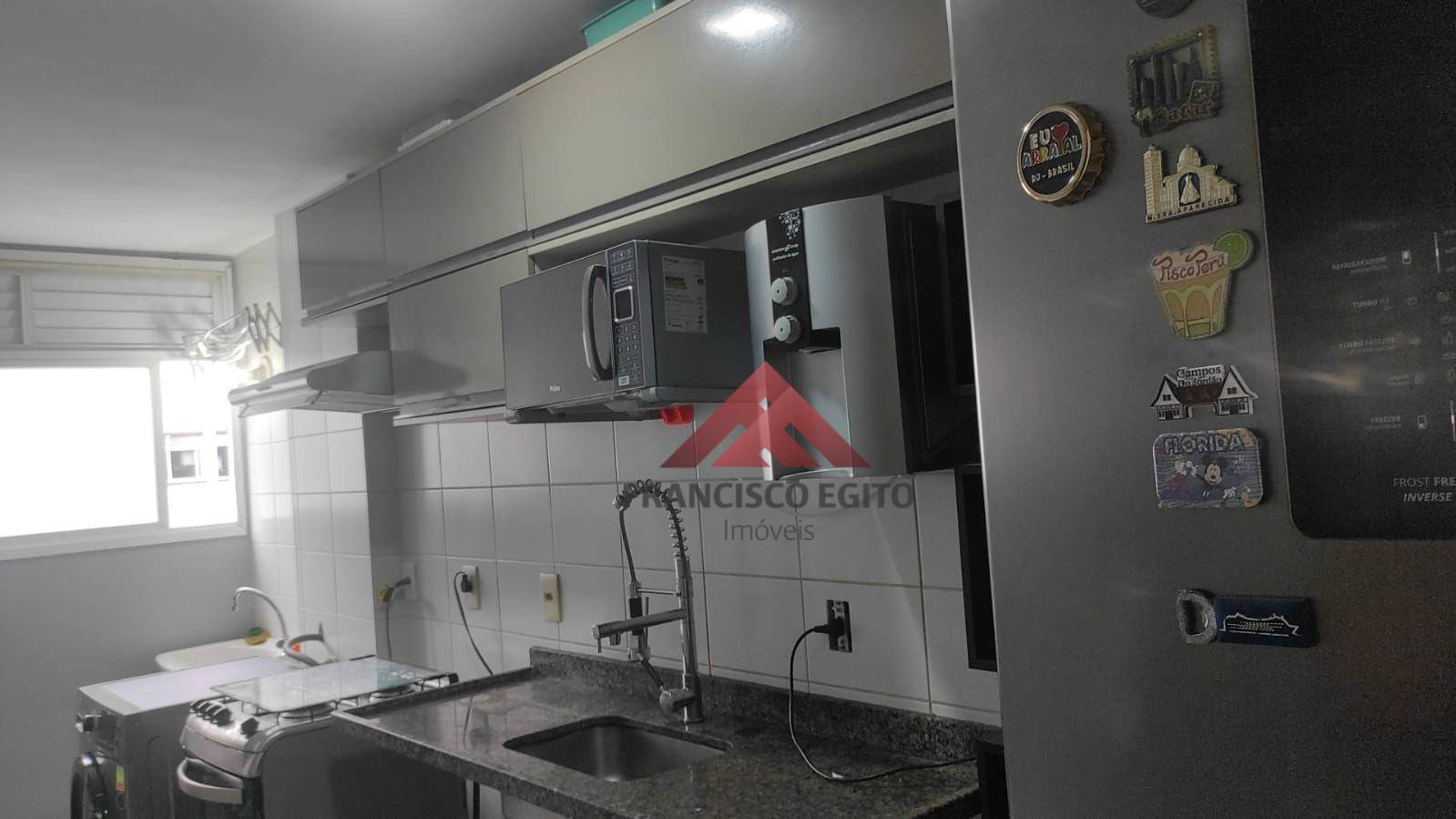 Apartamento à venda com 2 quartos, 70m² - Foto 15