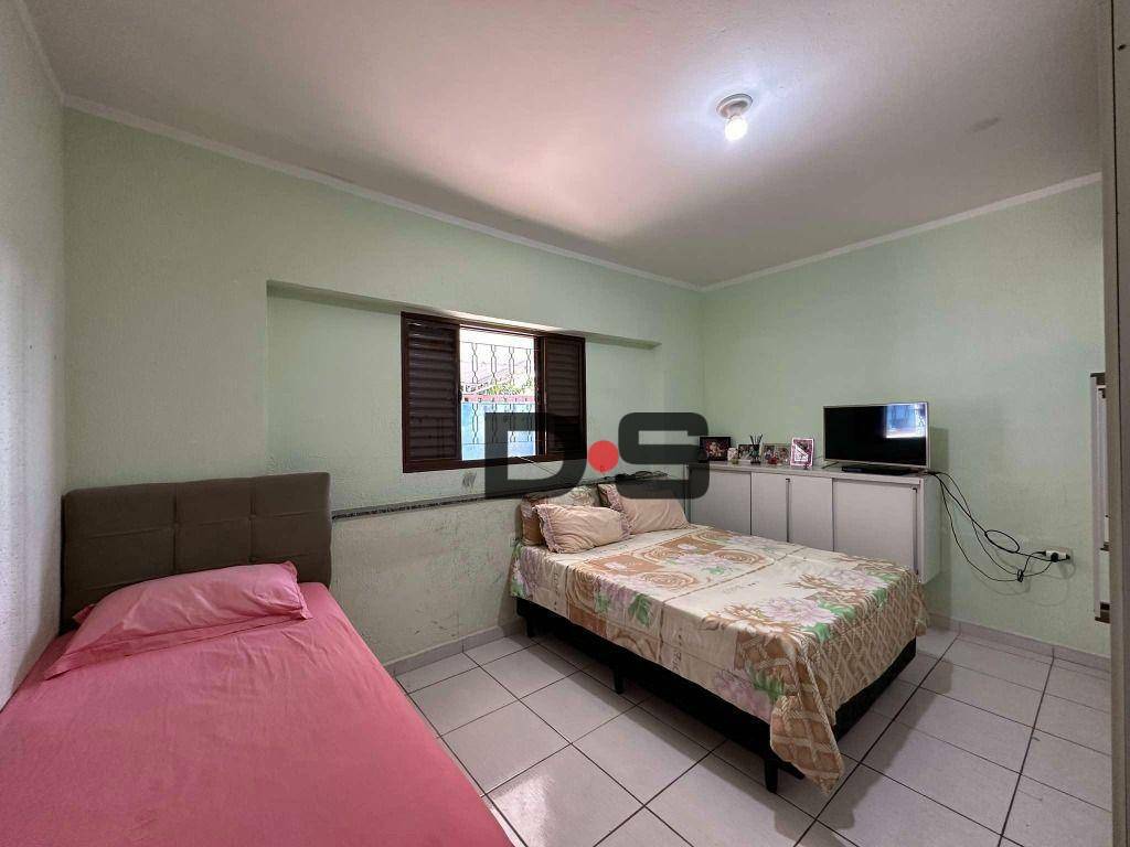 Casa à venda com 3 quartos, 100m² - Foto 5