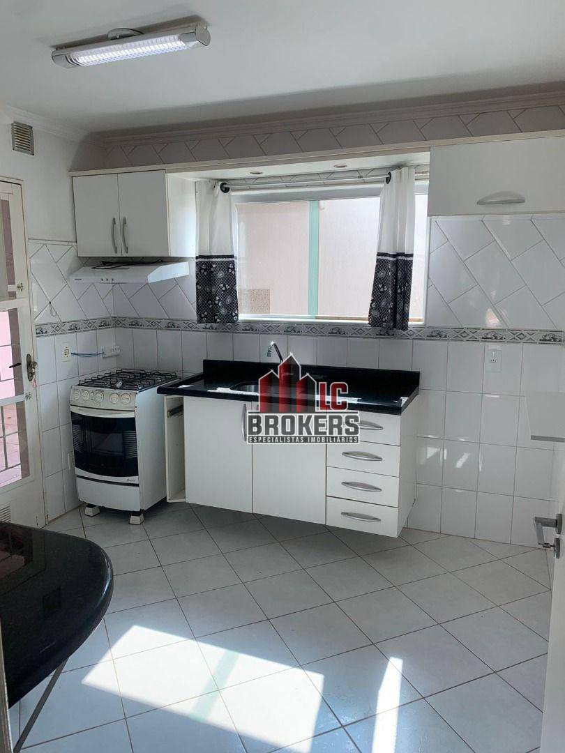 Sobrado para alugar com 3 quartos, 150m² - Foto 11