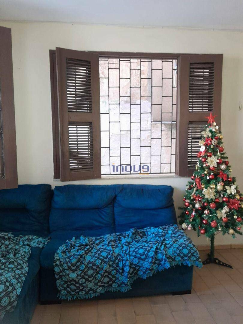 Casa à venda com 3 quartos, 200m² - Foto 6