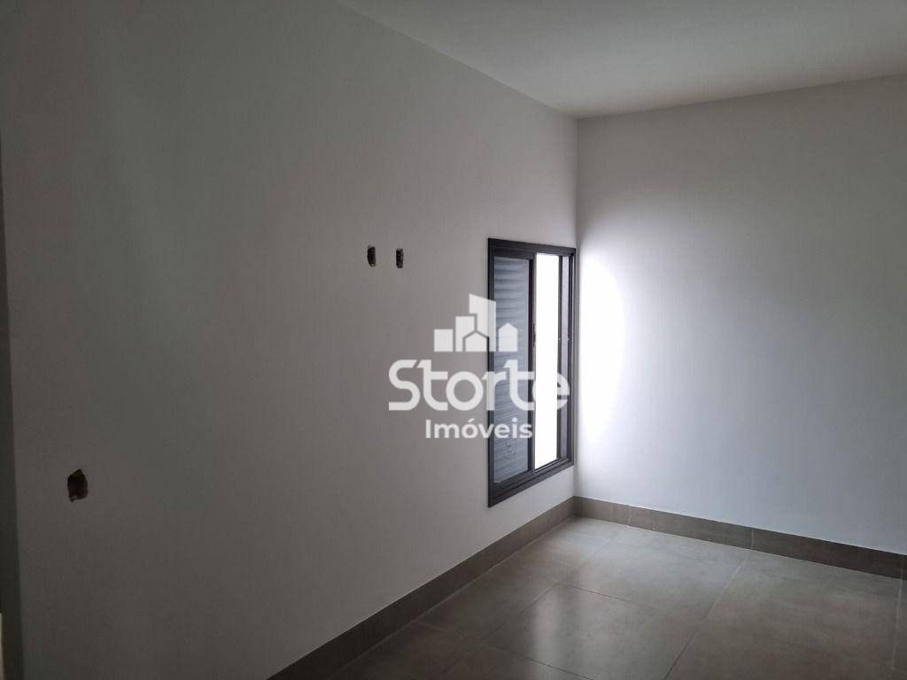 Casa à venda com 3 quartos, 134m² - Foto 8