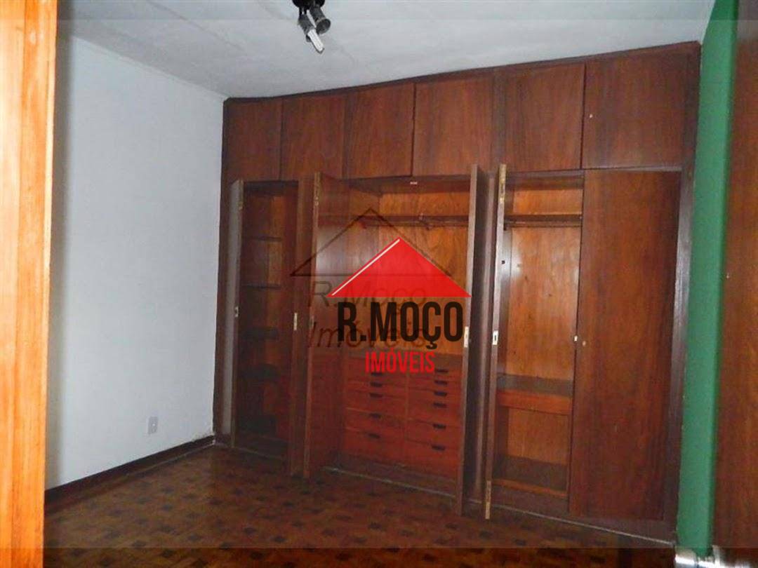 Casa à venda com 9 quartos, 480m² - Foto 51