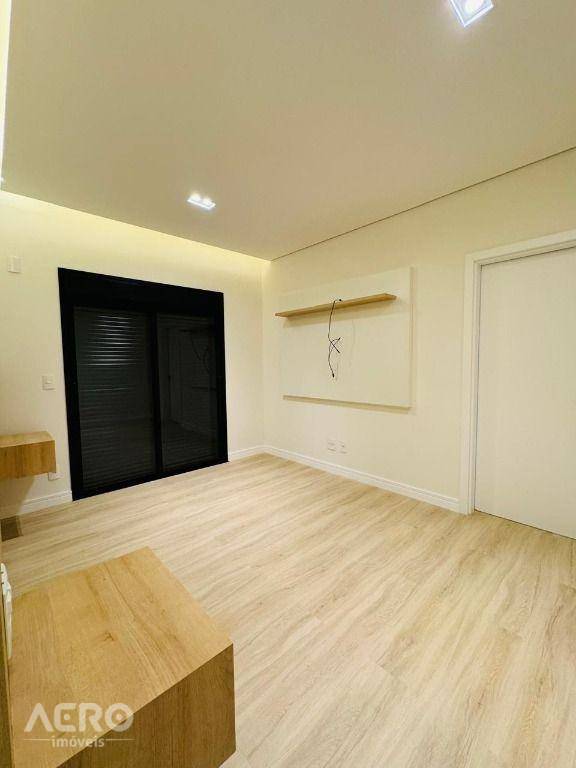 Casa de Condomínio à venda com 4 quartos, 209m² - Foto 21