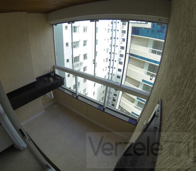 Apartamento à venda com 3 quartos, 127m² - Foto 4