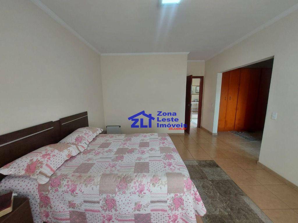 Sobrado à venda com 3 quartos, 380m² - Foto 11