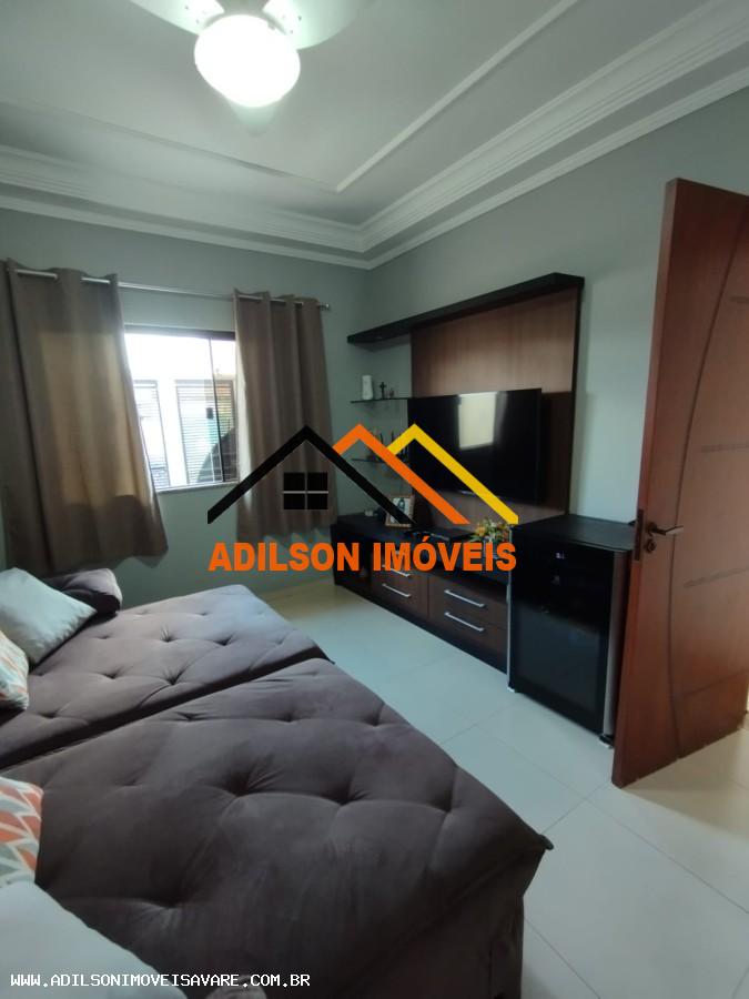 Casa à venda com 3 quartos, 250m² - Foto 3