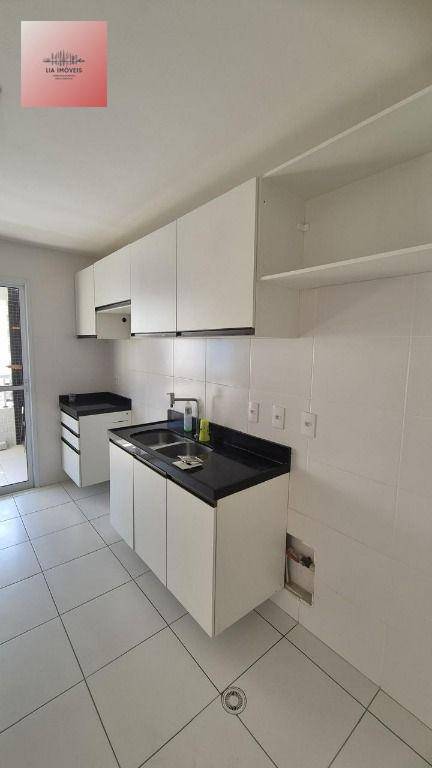 Apartamento à venda com 3 quartos, 143m² - Foto 9