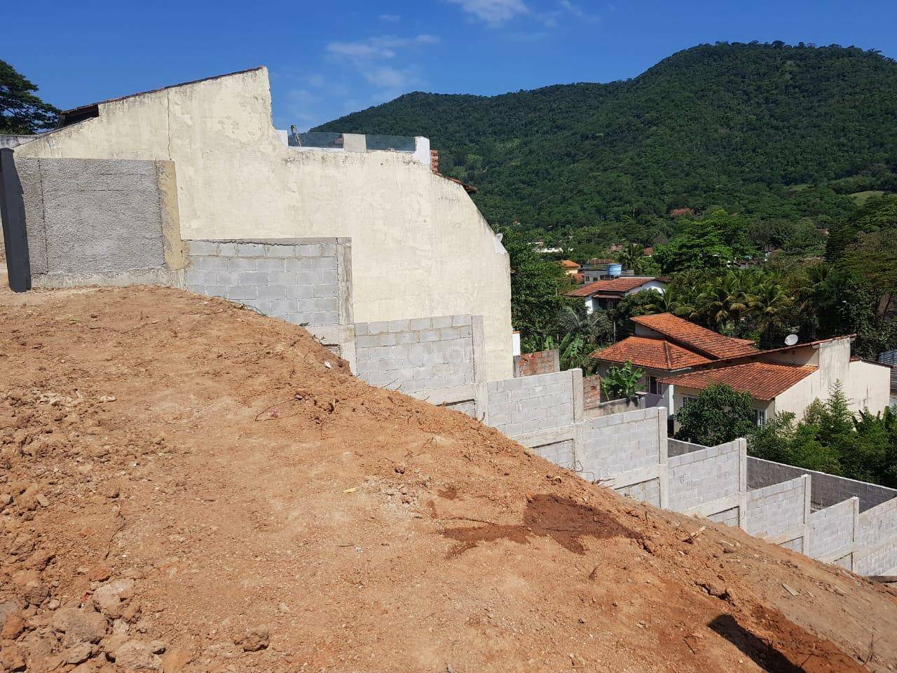 Terreno à venda, 211M2 - Foto 3