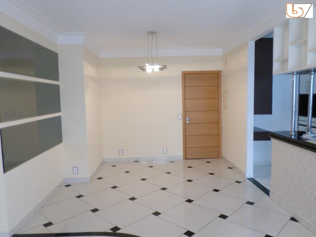 Apartamento para alugar com 2 quartos, 85m² - Foto 8