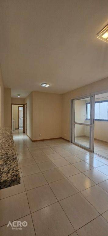 Apartamento à venda e aluguel com 3 quartos, 131m² - Foto 1