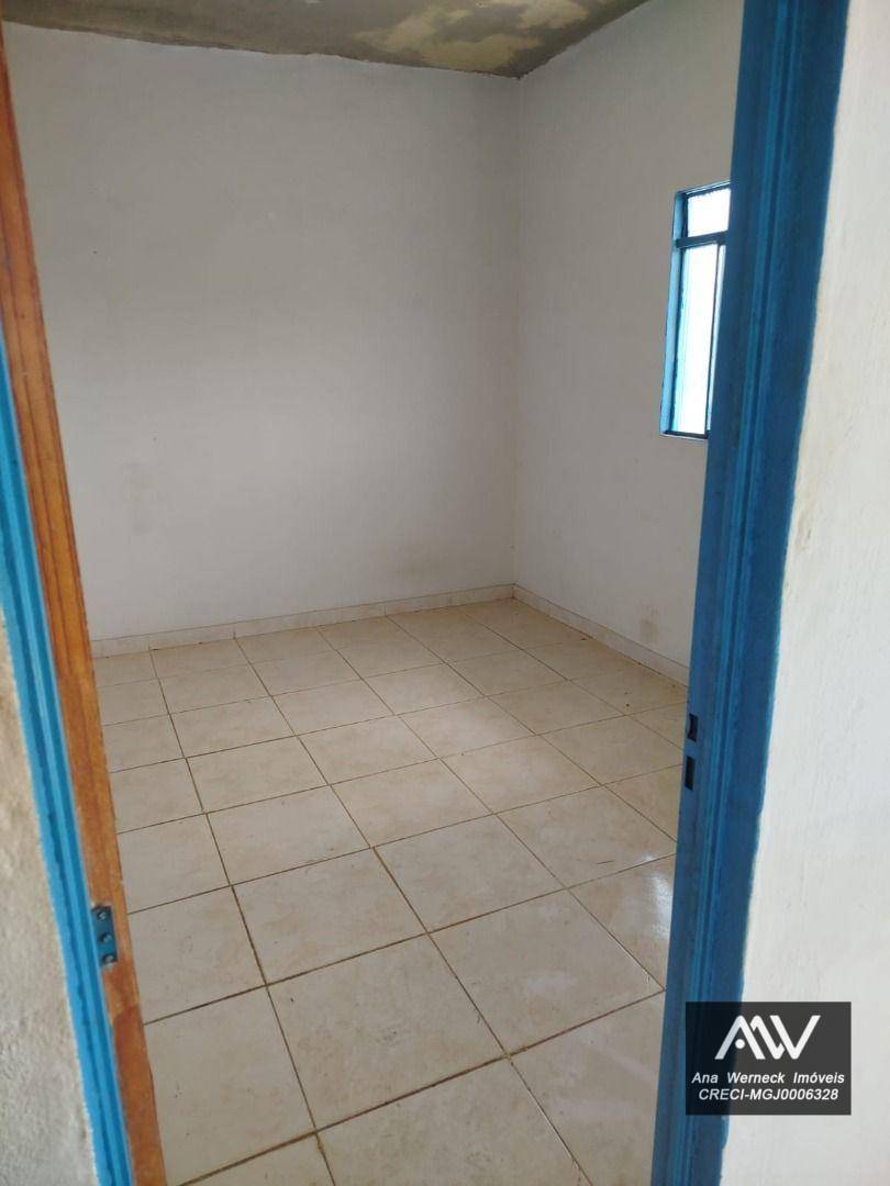 Casa à venda com 3 quartos, 73m² - Foto 9