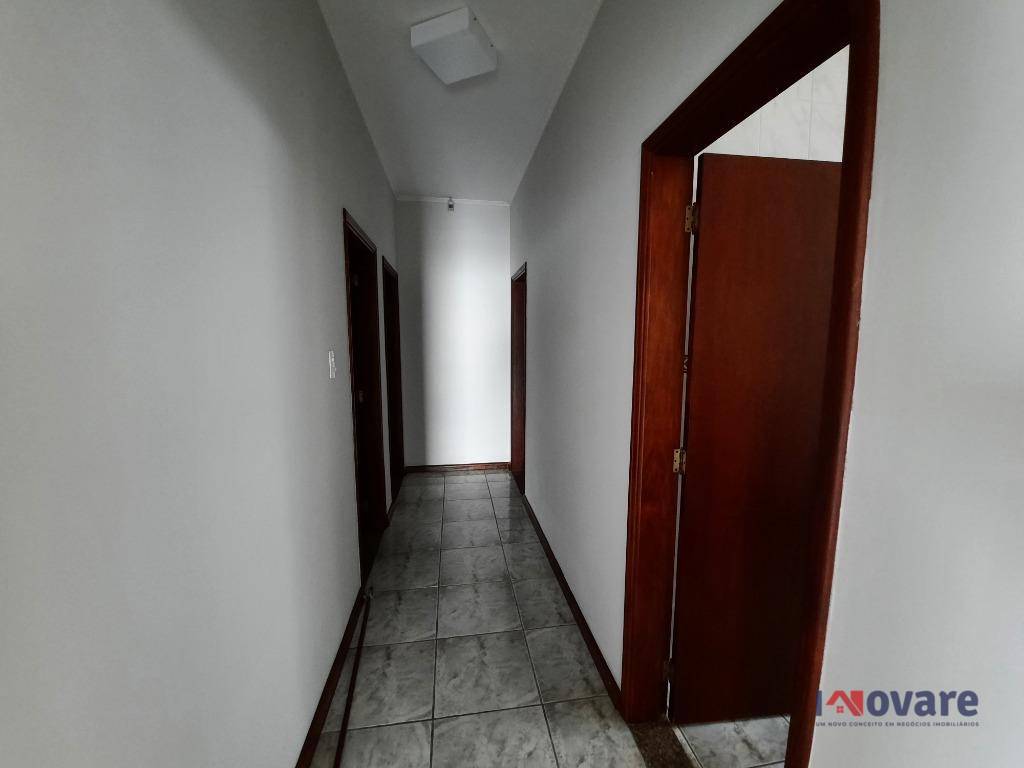 Casa à venda com 3 quartos, 173m² - Foto 5