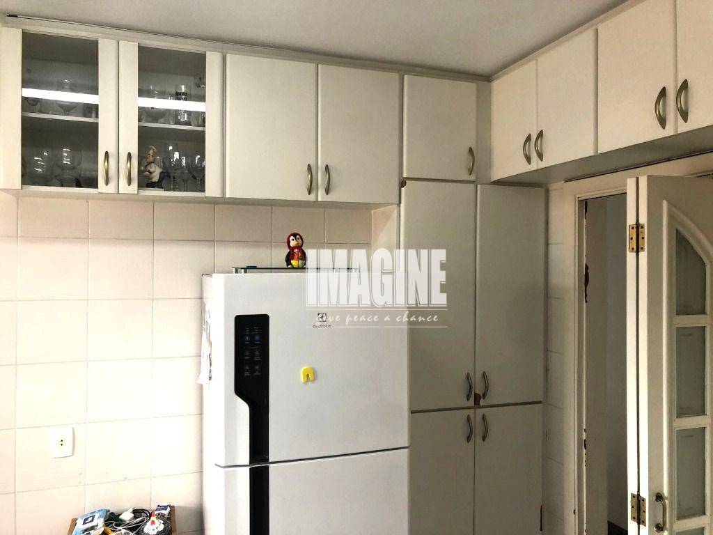 Apartamento à venda com 4 quartos, 160m² - Foto 9